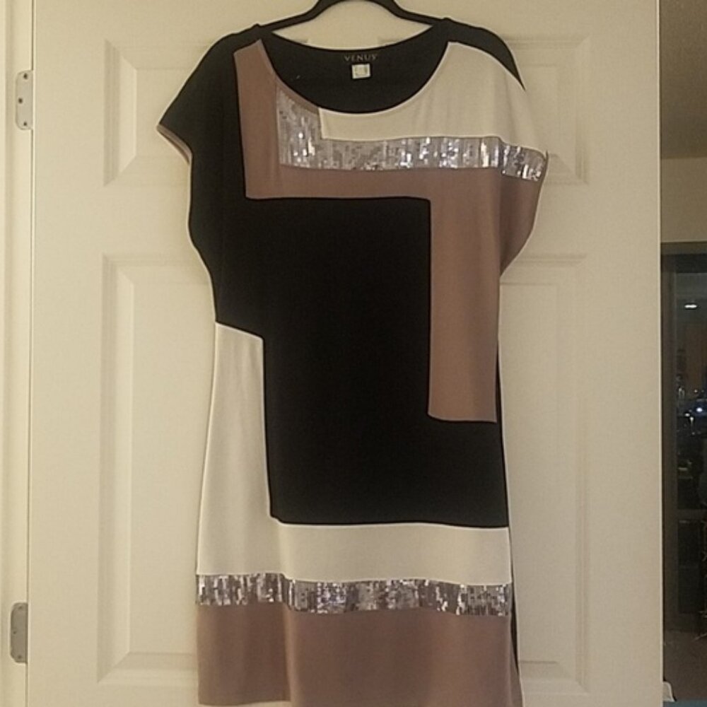 Venus short dress with sequin
